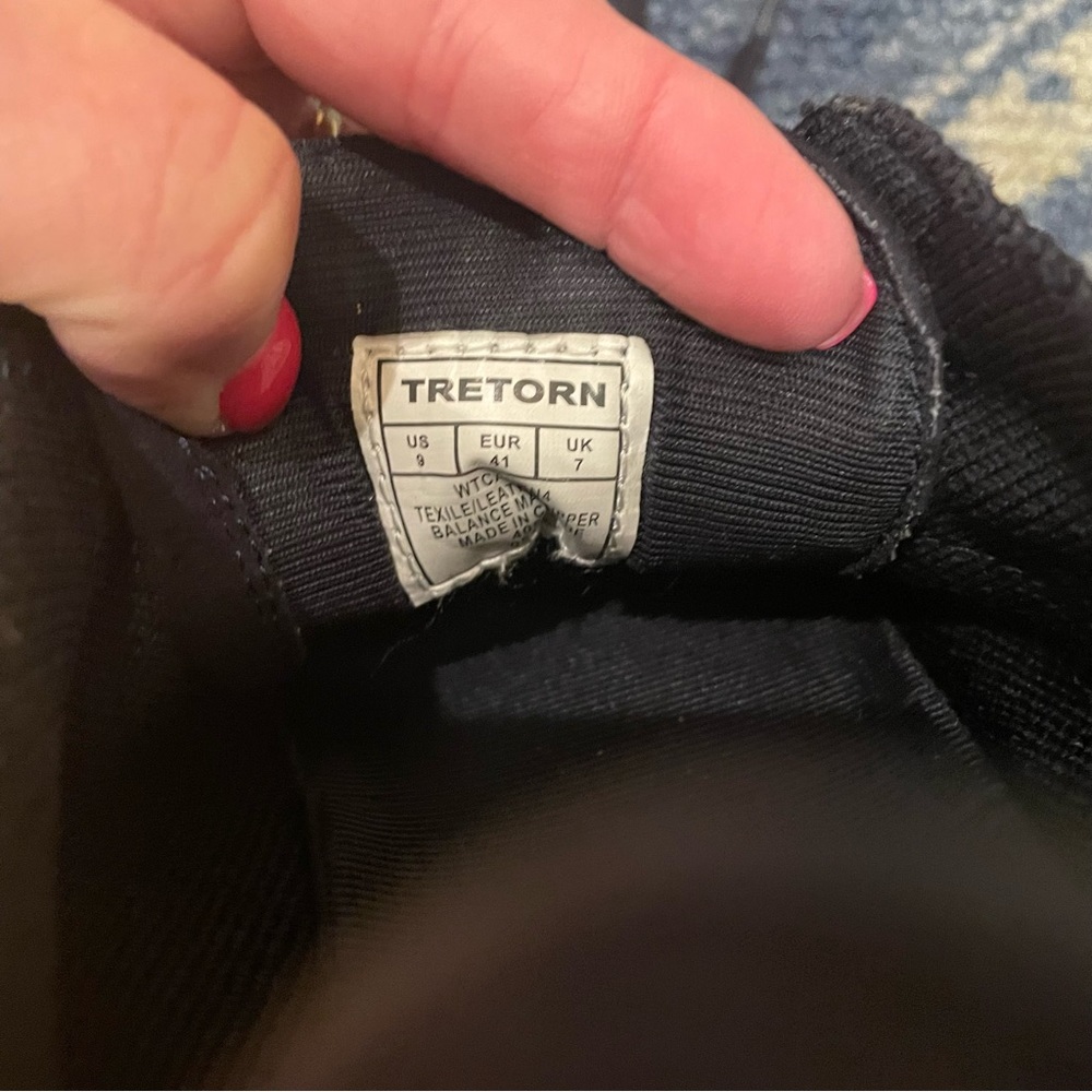 Ladies Tretorn Navy size 9 - Picture 9 of 10